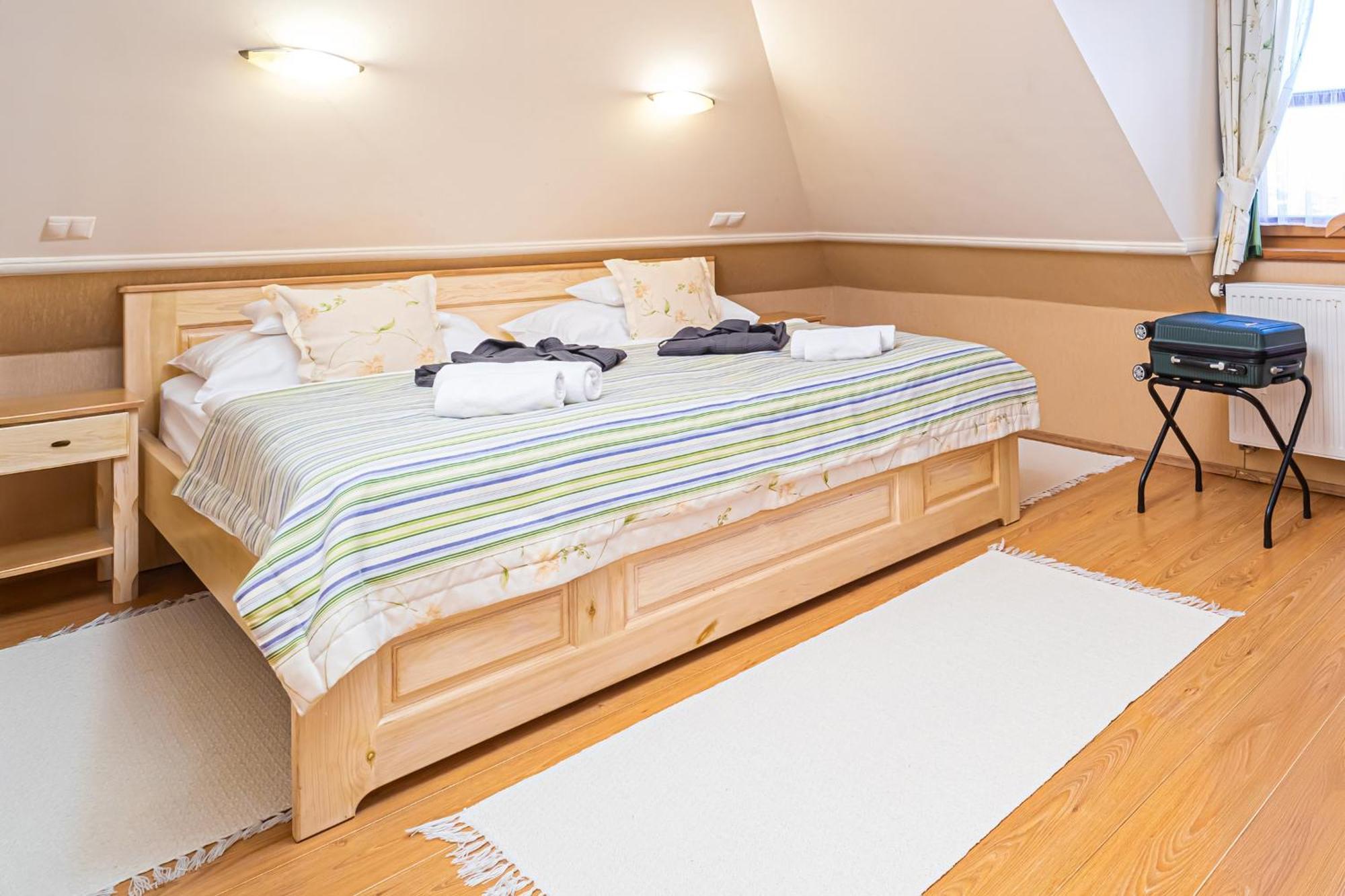 Rigotanya Relax & Wellness Panzio Buekfuerdo Hotell Eksteriør bilde