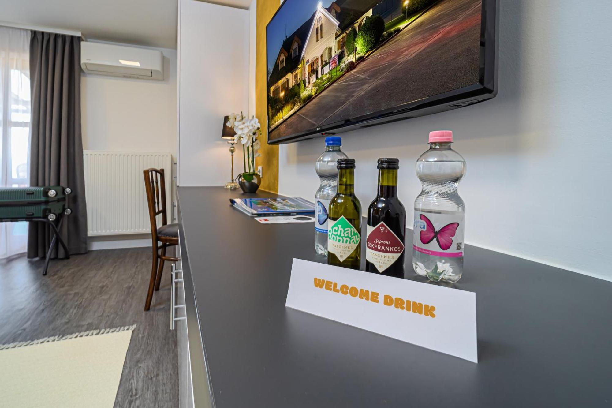 Rigotanya Relax & Wellness Panzio Buekfuerdo Hotell Eksteriør bilde