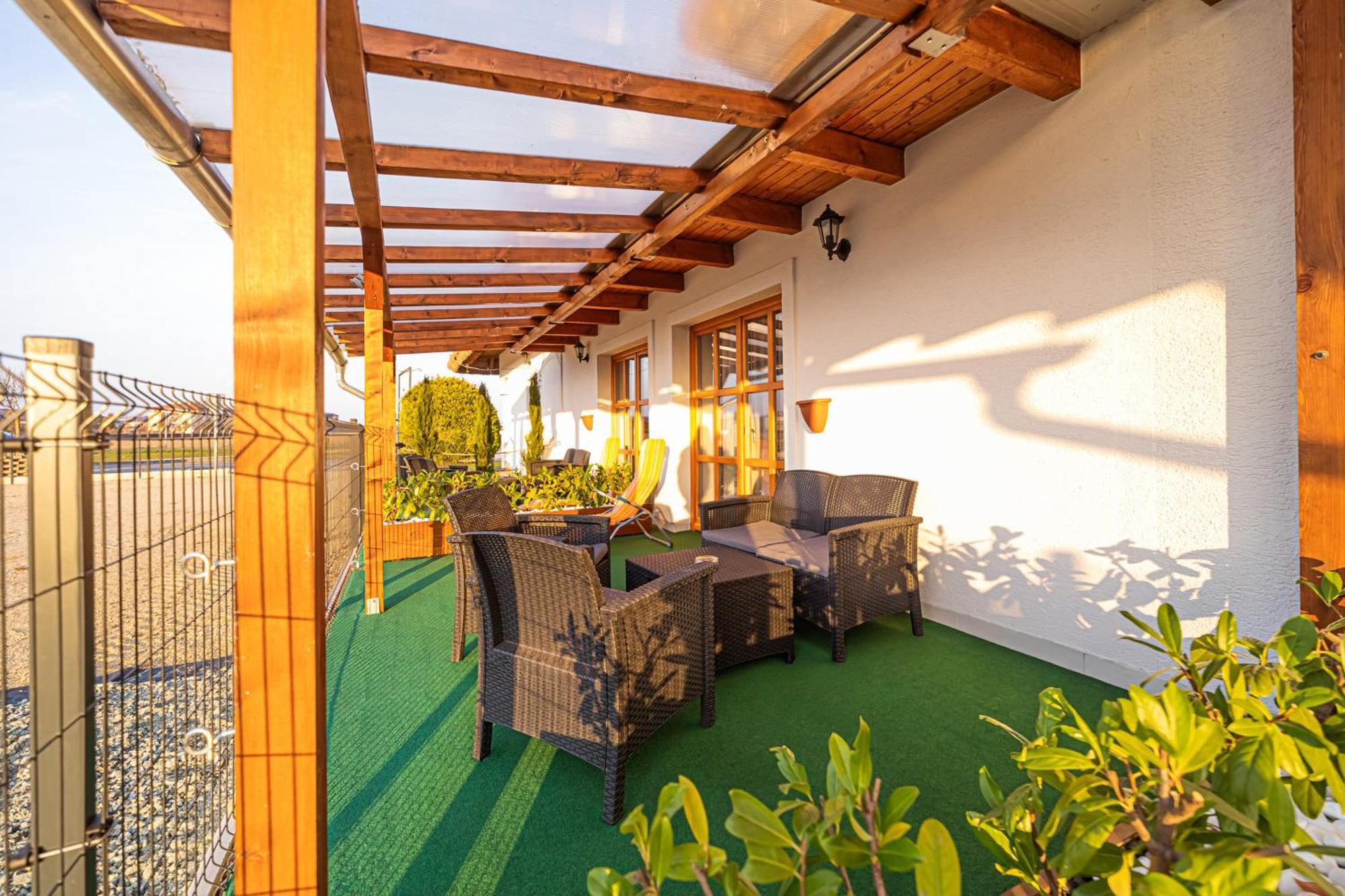 Rigotanya Relax & Wellness Panzio Buekfuerdo Hotell Eksteriør bilde