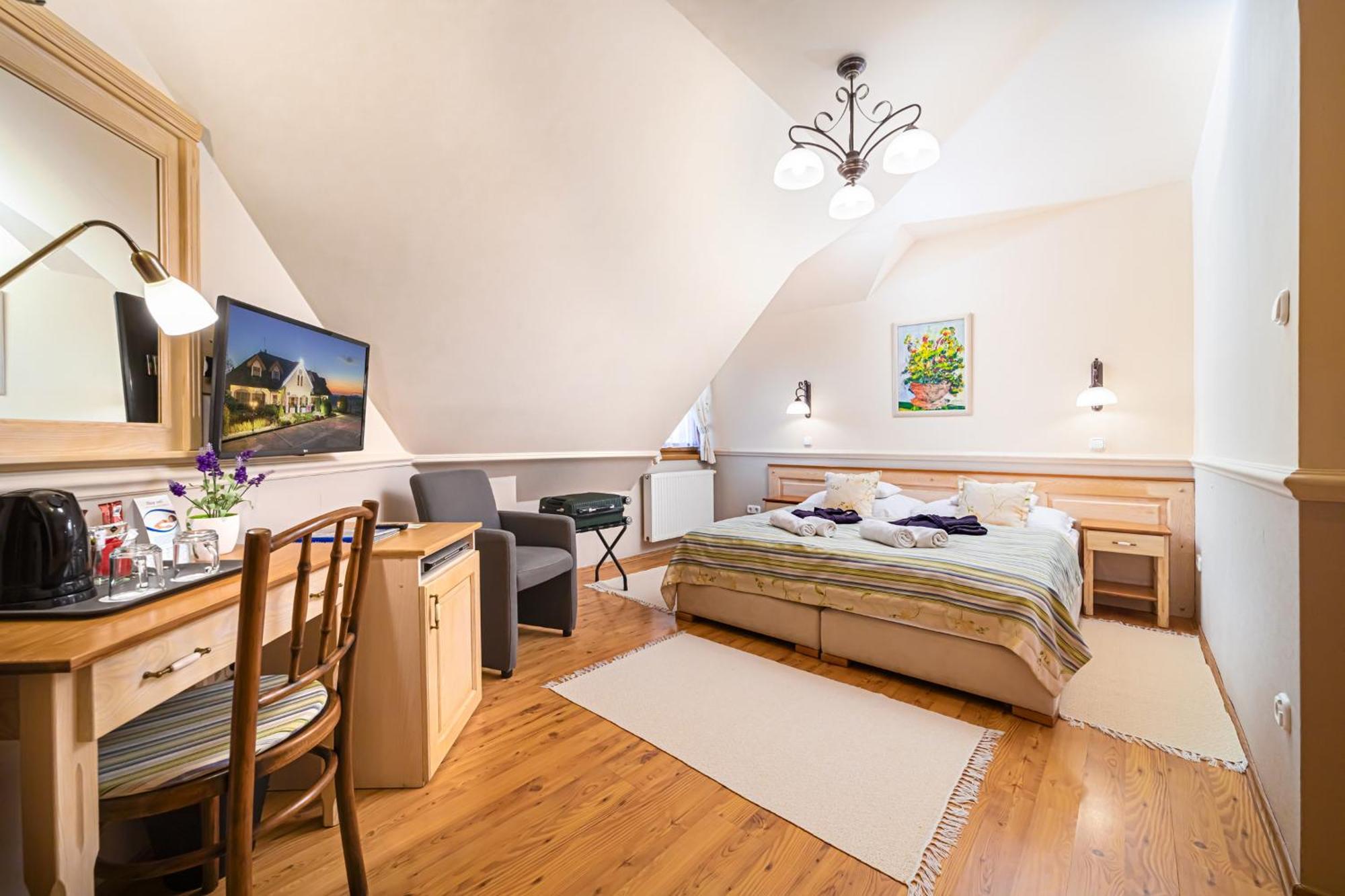 Rigotanya Relax & Wellness Panzio Buekfuerdo Hotell Eksteriør bilde