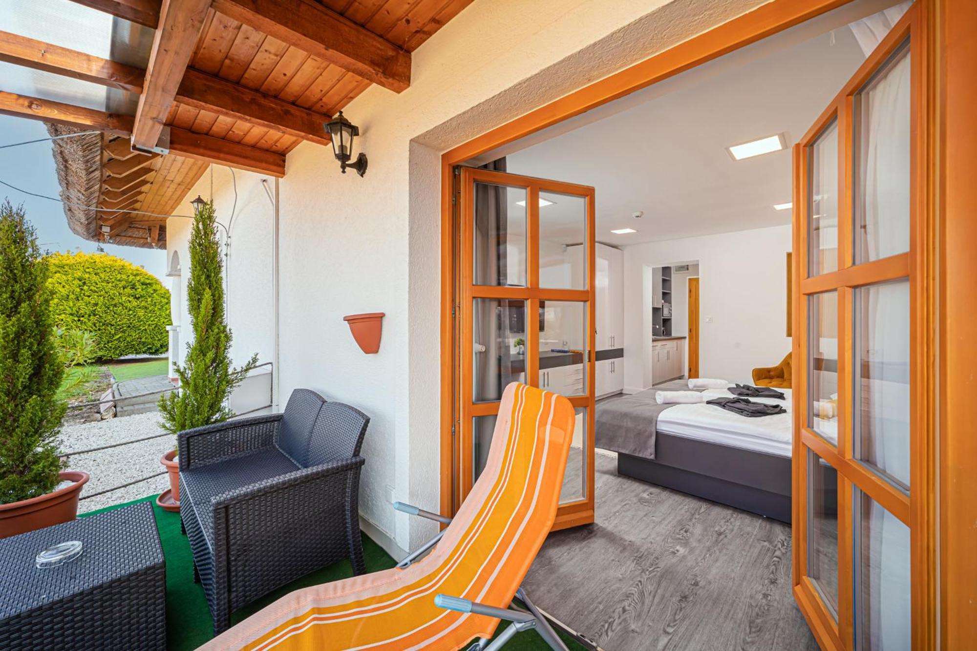 Rigotanya Relax & Wellness Panzio Buekfuerdo Hotell Eksteriør bilde