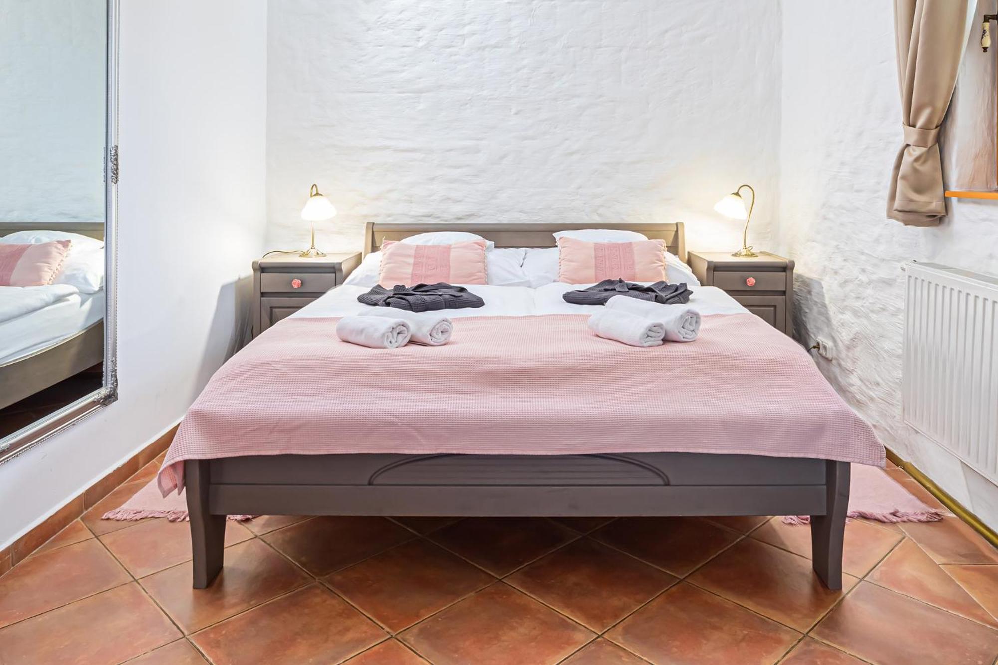 Rigotanya Relax & Wellness Panzio Buekfuerdo Hotell Eksteriør bilde